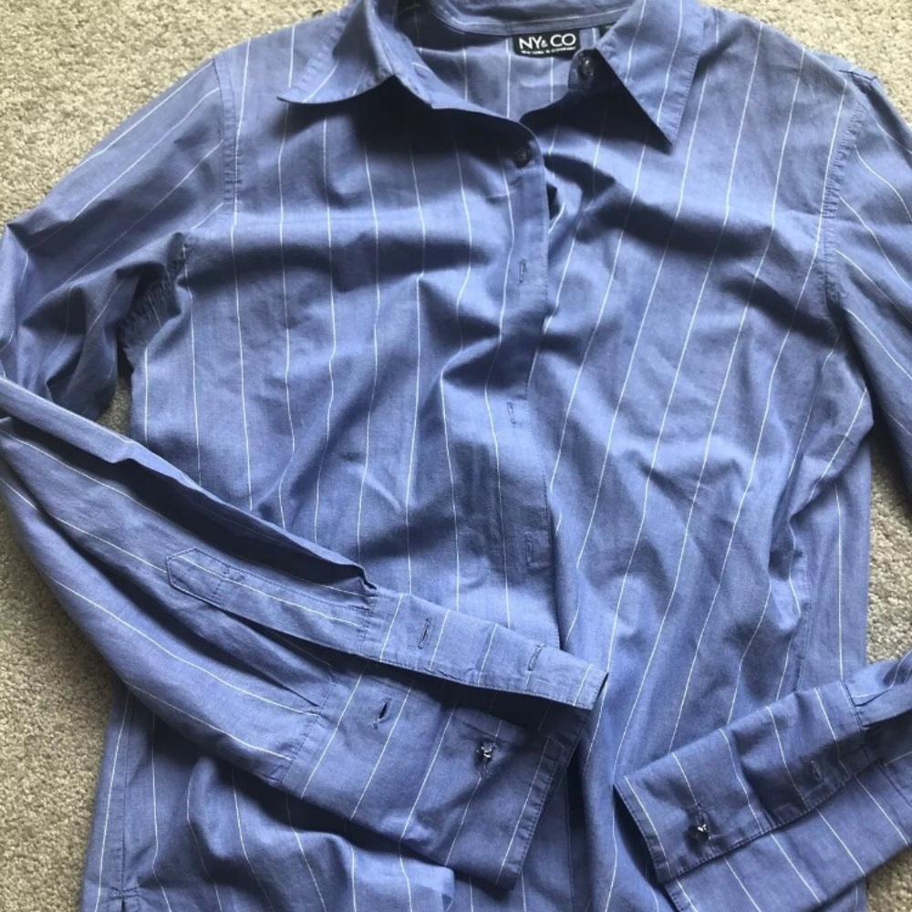 New York And Co Medium Dress Shirt Button Down